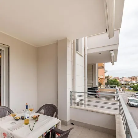 Apartment Locazione Turistica Bilo Agostino 2 *